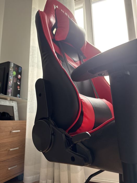 Cadeira nplay here for the game