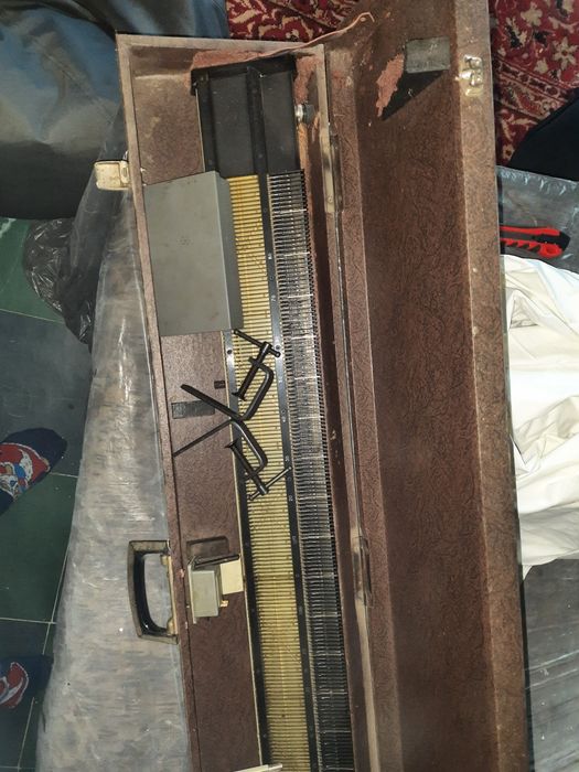 Швейна машинка 1000грн