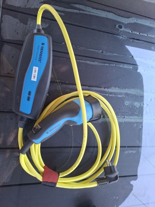 Mobilna ładowarka  do samochodów elektrycznych i hybrydowych