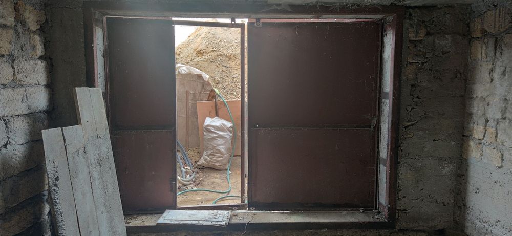 Ворота гаражные.