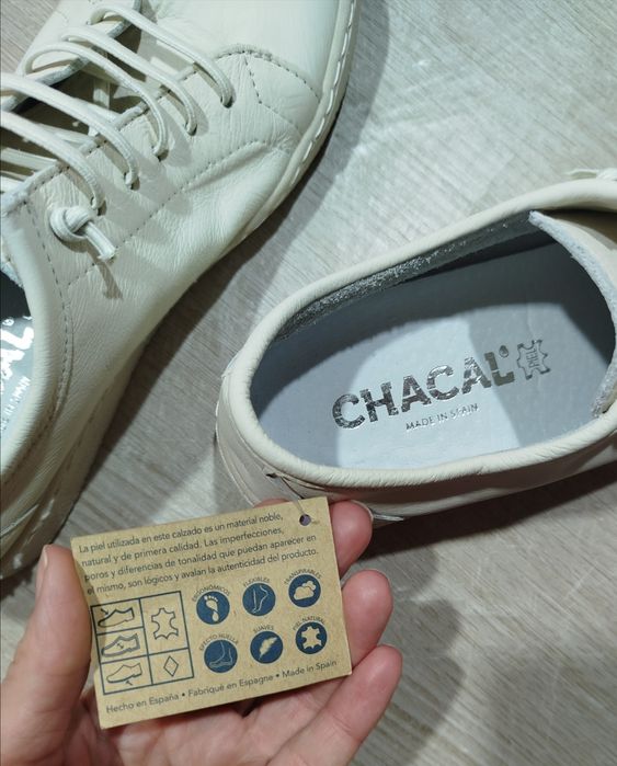 Жіночі шкіряні кеди