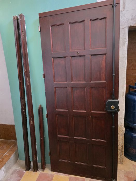 Porta Madeira de Lei Maciça