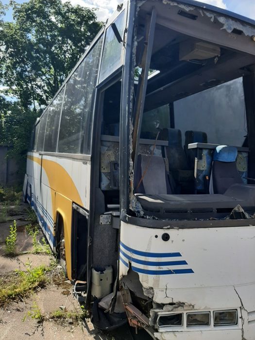 Автобус ВОЛЬВО после аварии на з/ч