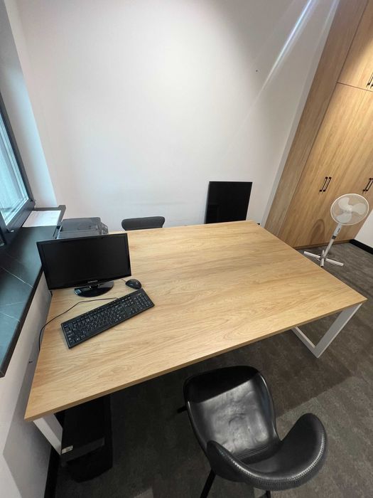 Biura,gabinety urządzone wynajme ,bezpłatny parking.Cena juz z mediami