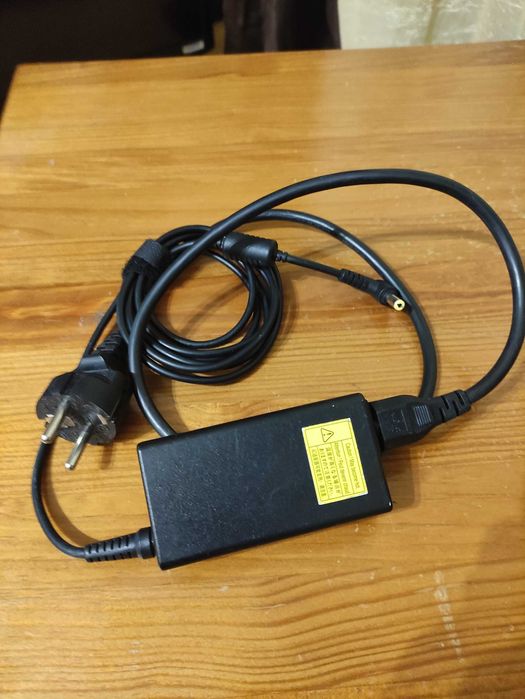 Carregador Acer ficha amarela