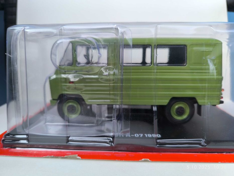 Kolekcja Samochody PRL 1:24 Hachette 3x Żuk A-07 Kultowe Auta