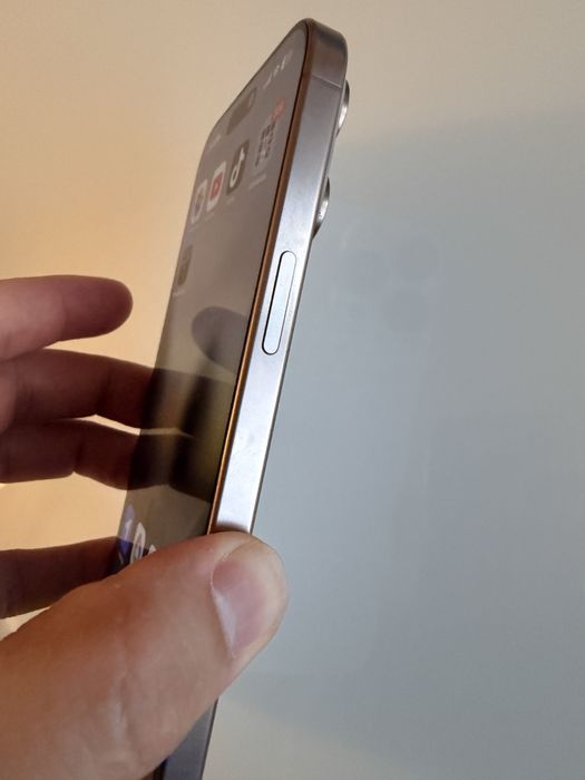 Iphone 16 Pro max Rosa