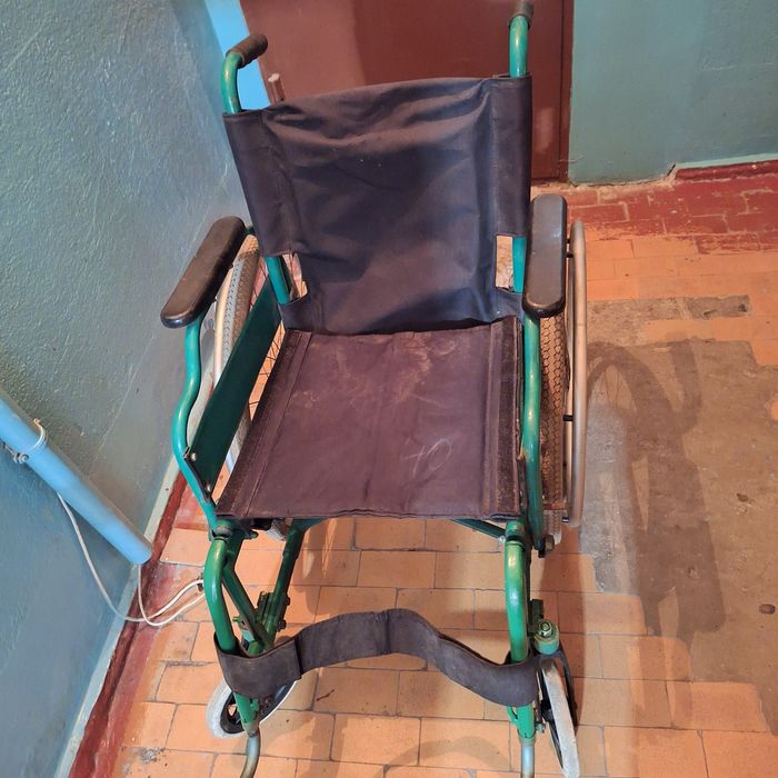 Коляска инвалидная б/у 1800 грн