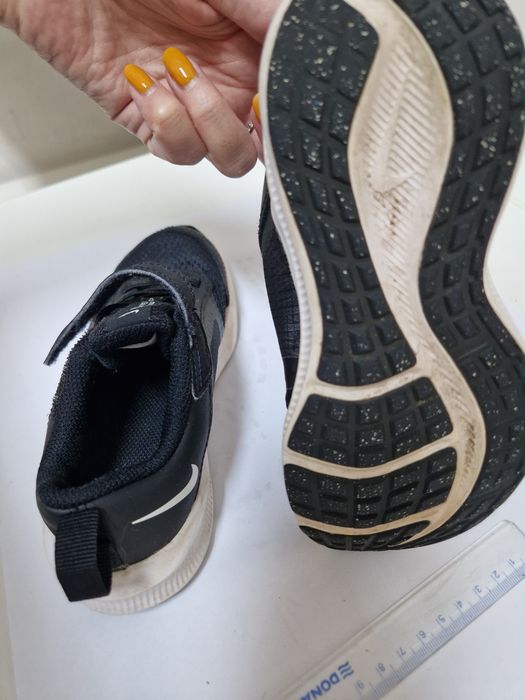 Buty sportowe chłopięce nike 28