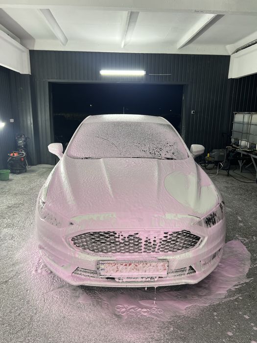 Мийка Хімчистка Поліровка автомобіля Химчистка Полировка