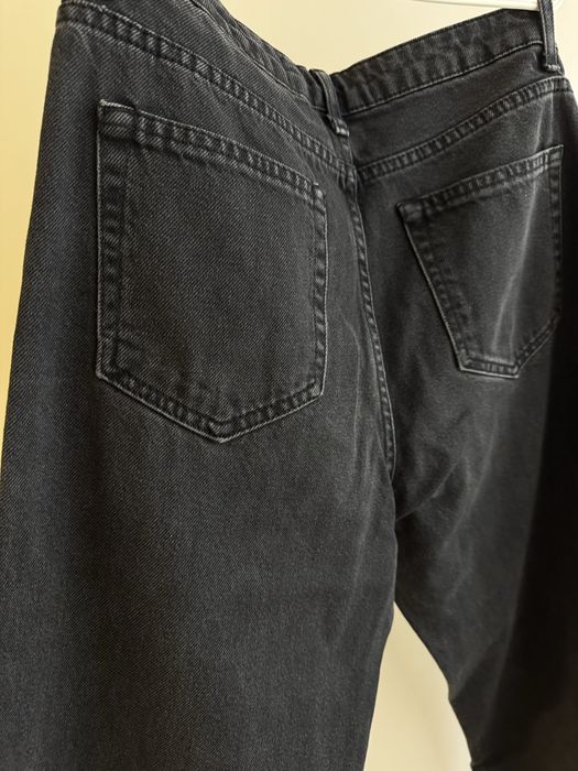 Джинсы МОМ  в идеальном состоянии