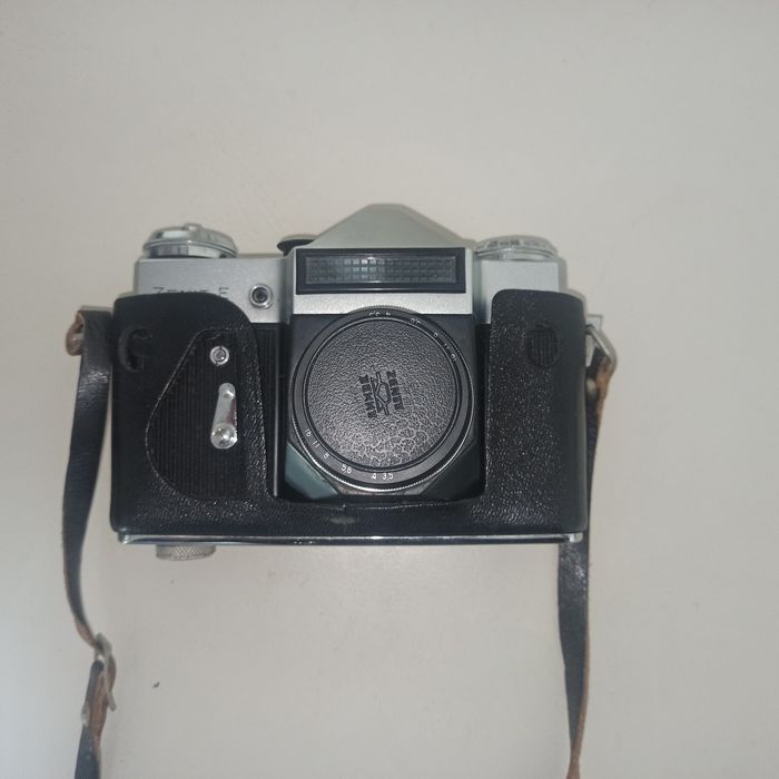 Продам фотоапарат Зенит-Е