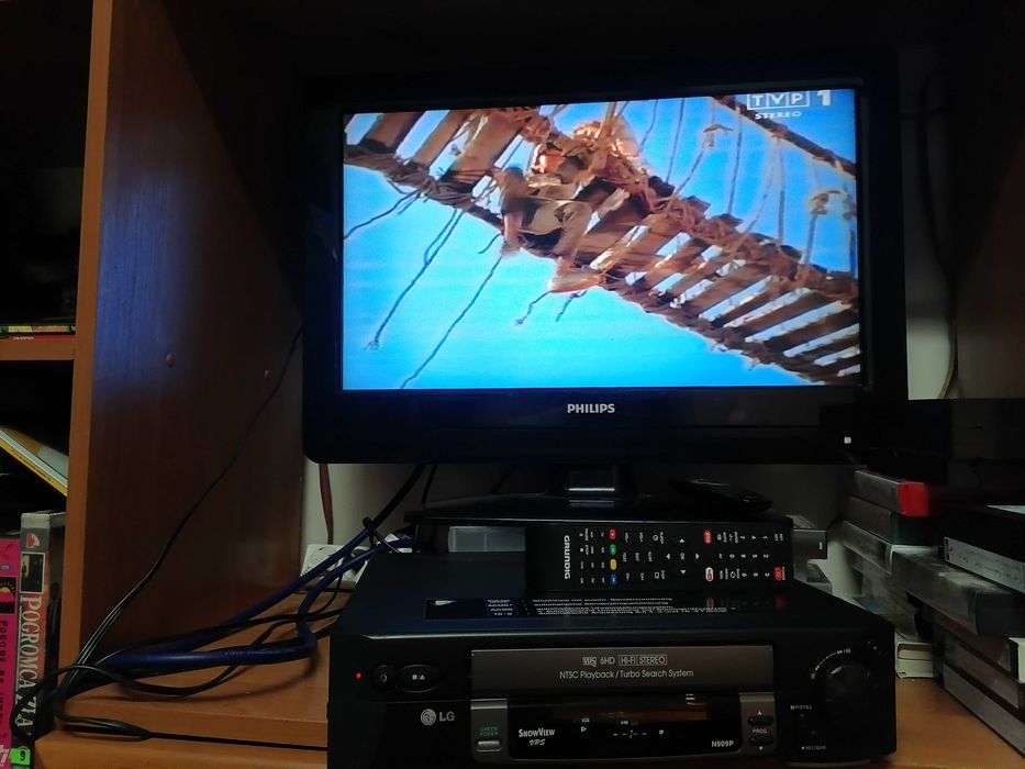Magnetowid VHS LG N909P HI-FI stereo pilot