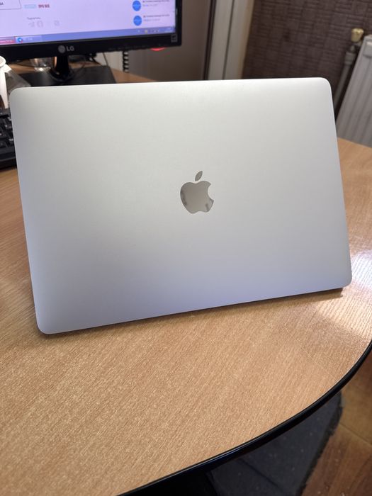 Macbook Pro 13 2017 256 gb