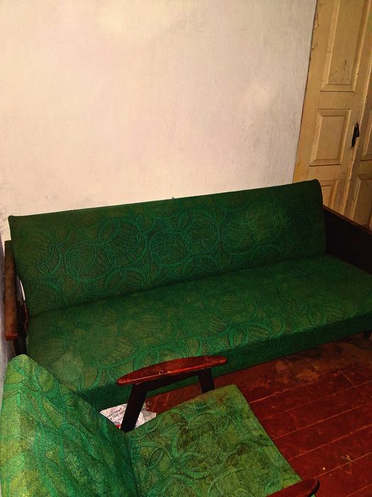 Кровать диван шкаф та інше б/у