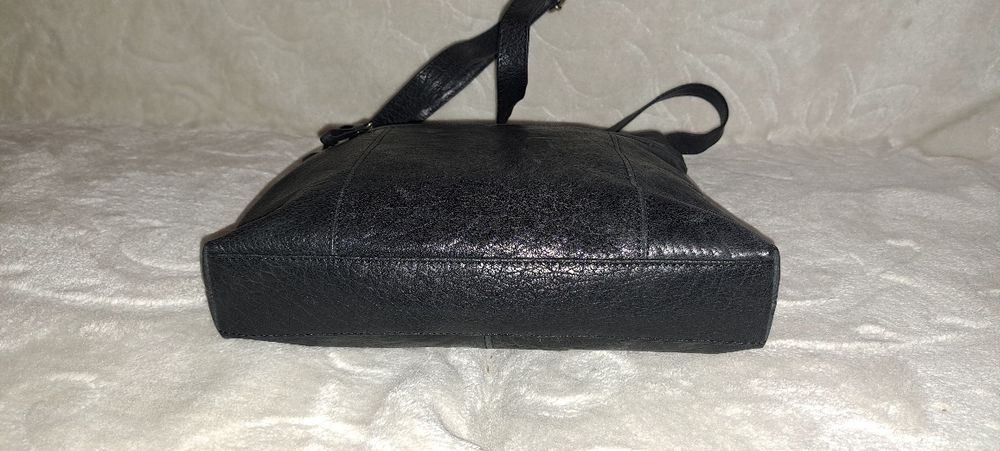 Skórzana, czarna torebka Taurus- skóra naturalna