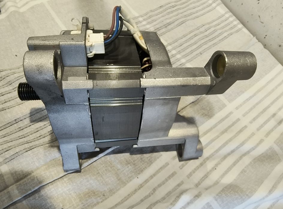 Silnik inwertorowy pralki Electrolux PerfectCare 600