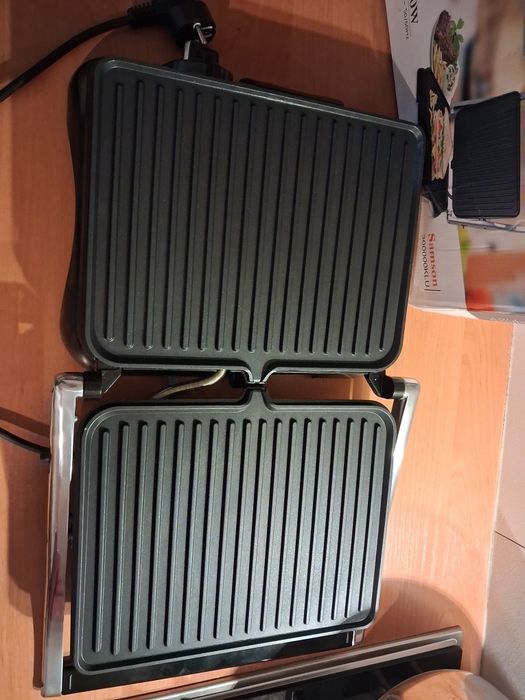 Wielofunkcyjny grill elektryczny Aigostar – 4 w 1 do mięsa i panini