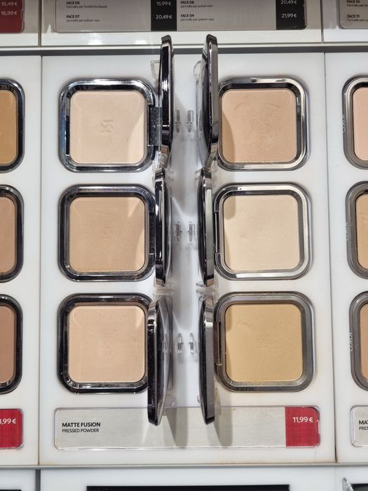 Матуюча пудра Kiko matte fusion 01 02 03 04 05