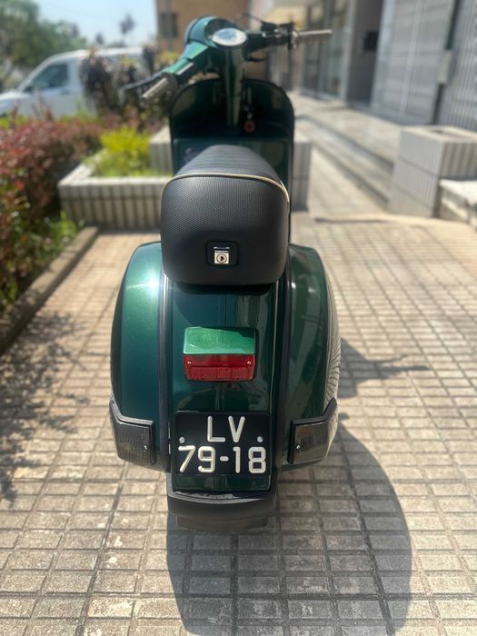 Vespa PX125E Restaurada e preparada