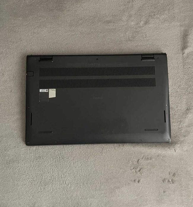 Biznesowy laptop Dell ryzen 5 / 16