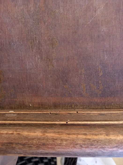 Tabuleiro em madeira(nogueira), antigo bom para recuperar.