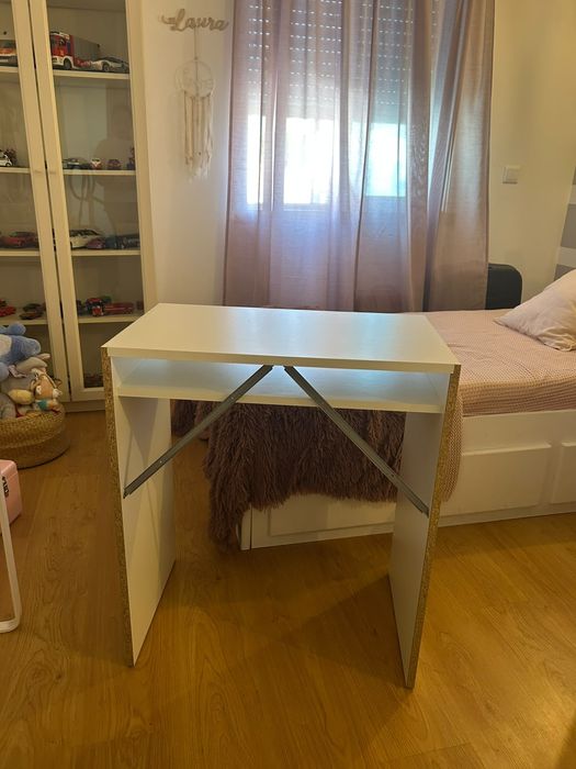 Cadeira regulável+ secretária Novo