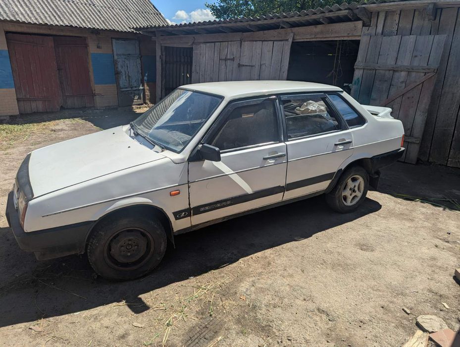 ВАЗ 21099 продам
