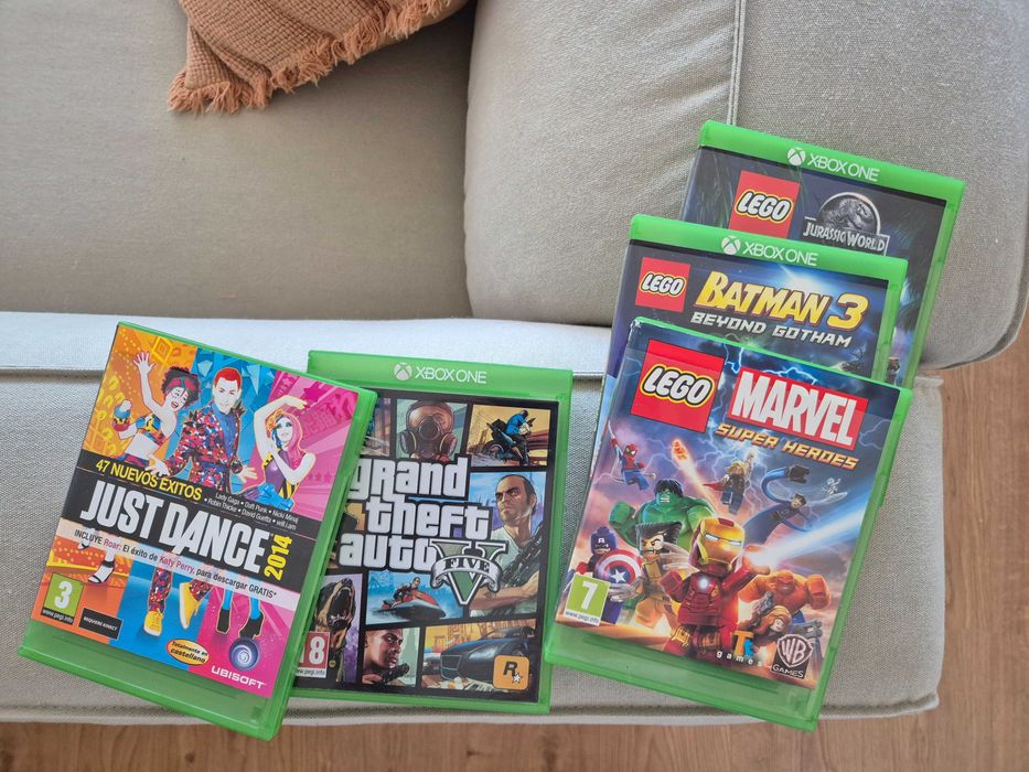 Xbox One edição Call of Duty, controlador extra, Kinect e jogos