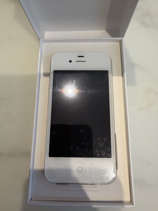 Iphone 4s 16gb NOWY nigdy nie aktyowany