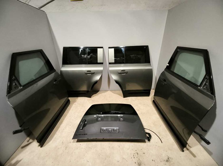 Двері дверка передня задня  Land Rover Defender L663 Дверь Дефендер