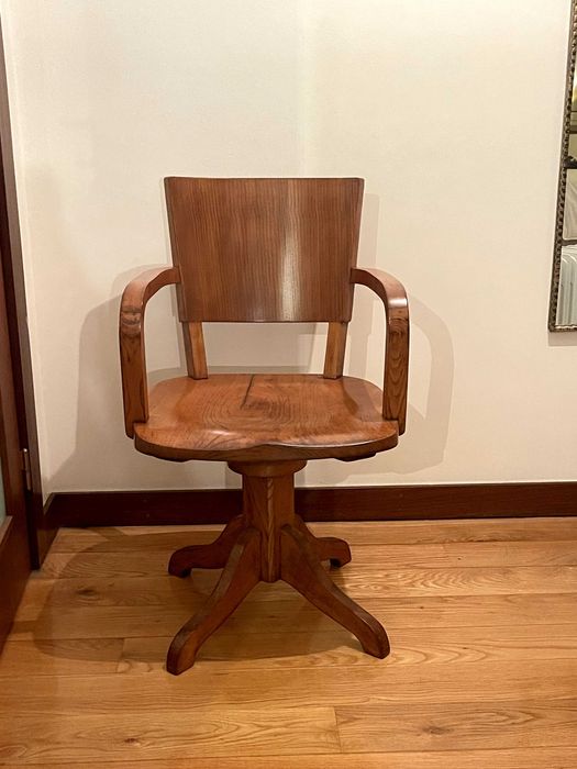 Cadeira vintage de escritório giratória em madeira