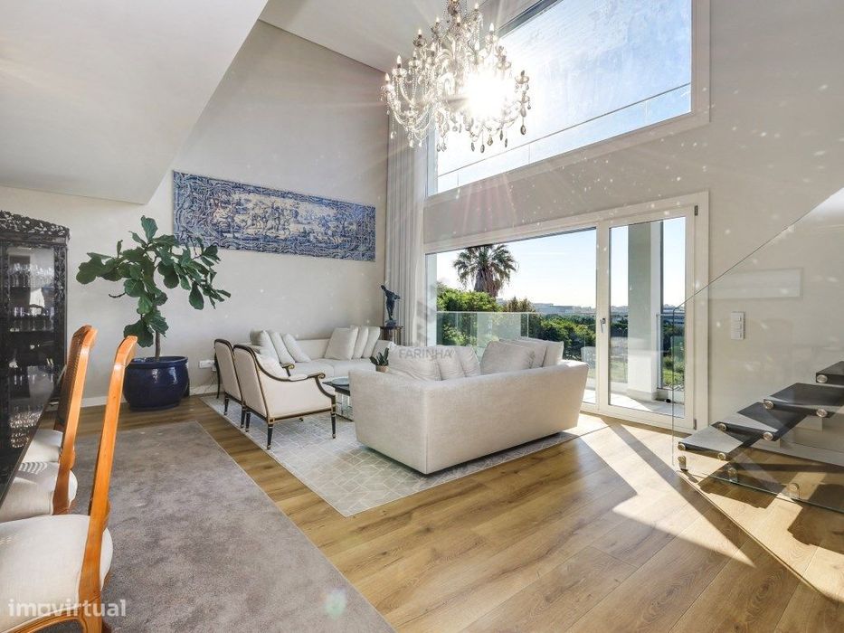Magnífico e Exclusivo Penthouse T4 DUPLEX