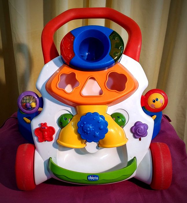 ХОДУНКИ-центр ігровий розвивальний Chicco "Перші кроки" (65261.00)