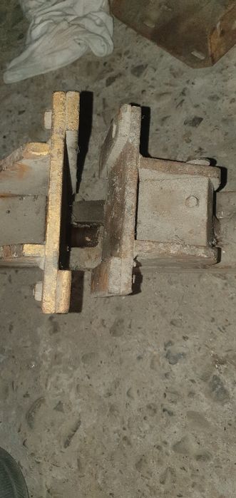 Тиски)   якщось цікавить пишіть