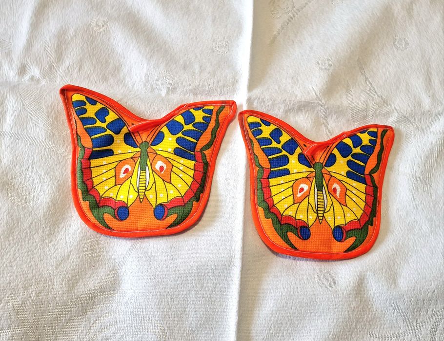 Lote de 2 pegas em forma de borboleta