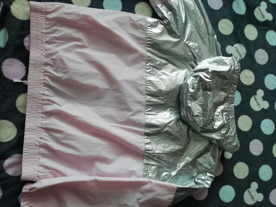 Легка курточка-вітровка sinsay. 158 р.