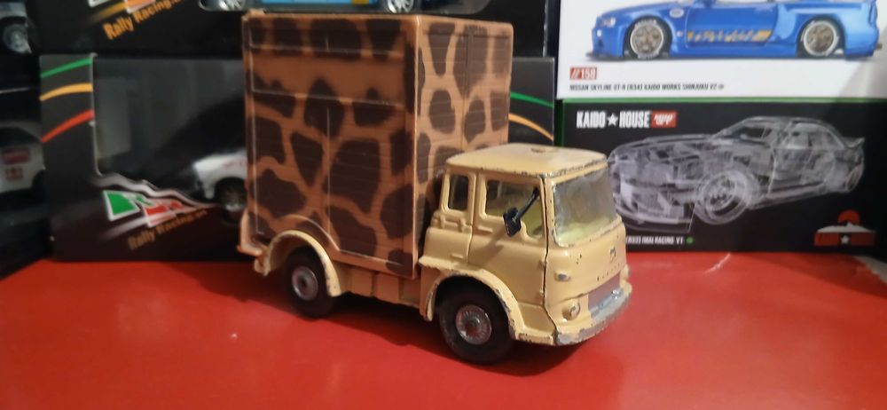 Miniaturas corgi Toys