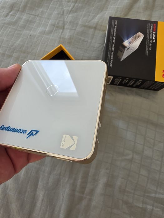 Projector Kodak Luma 75