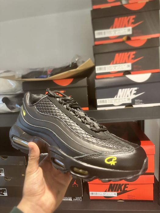 Air max 95 corteiz honey black - preço negociável