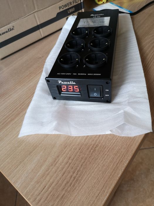 Listwa zasilająca - filtr do sprzętu audio PAWALLE LB-60.