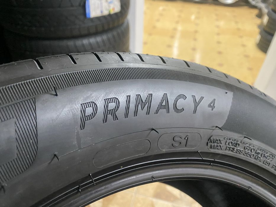 215/55/17 94V Michelin PRIMACY 4