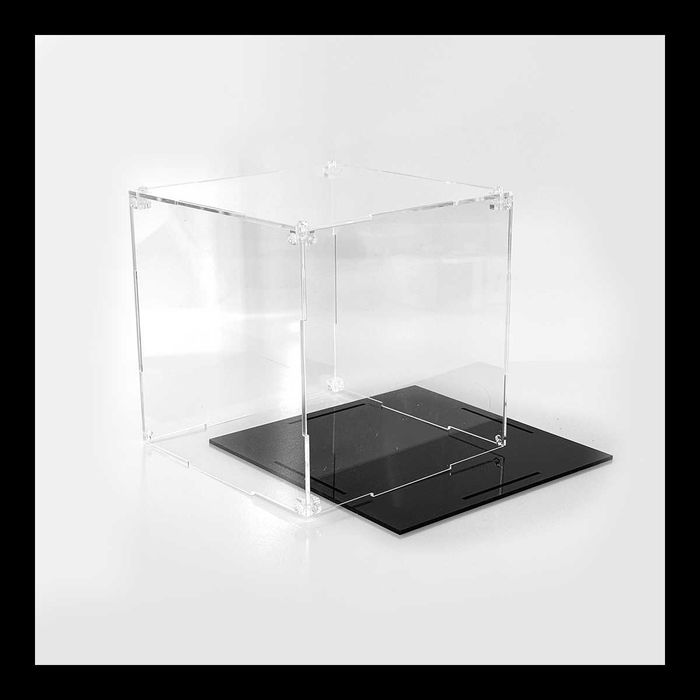 Caixas, expositores, vitrines e placas de Acrílico á medida