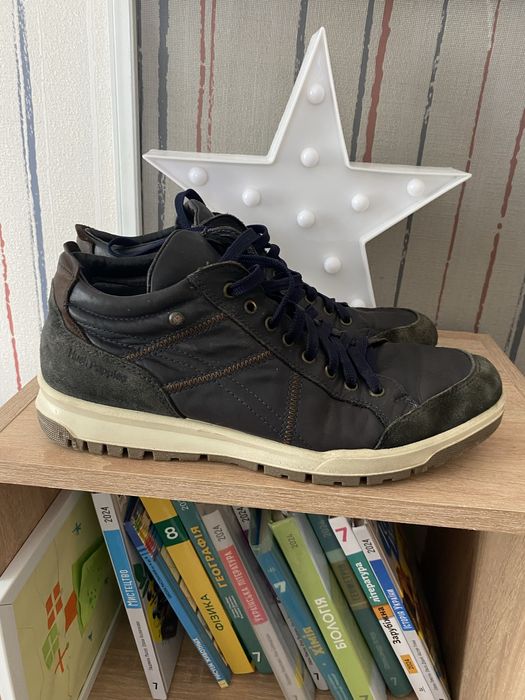 Кросівки черевики шкіряні 44