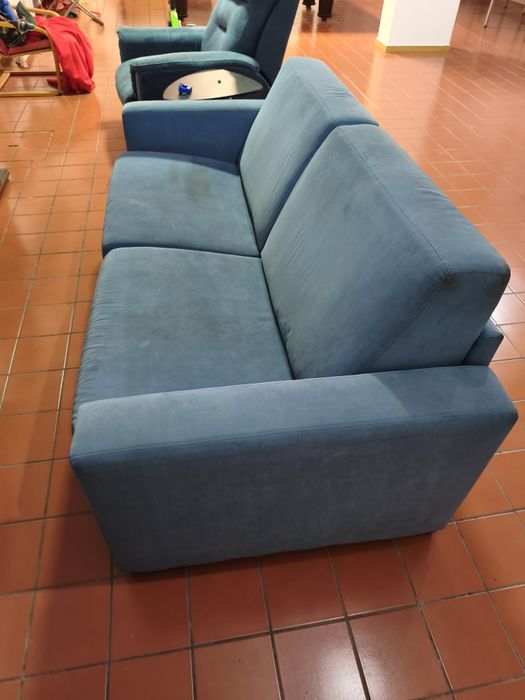 Sofa cor azul usado