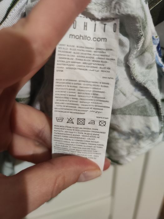 Bluzka z v dekoltem