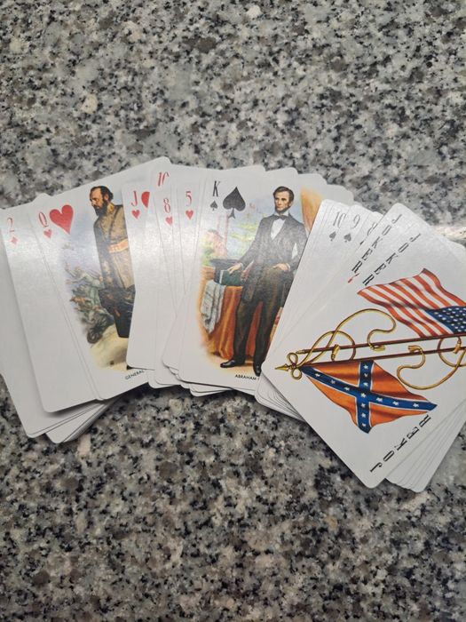 NAIPES...o fascinante mundo dos jogos de cartas .