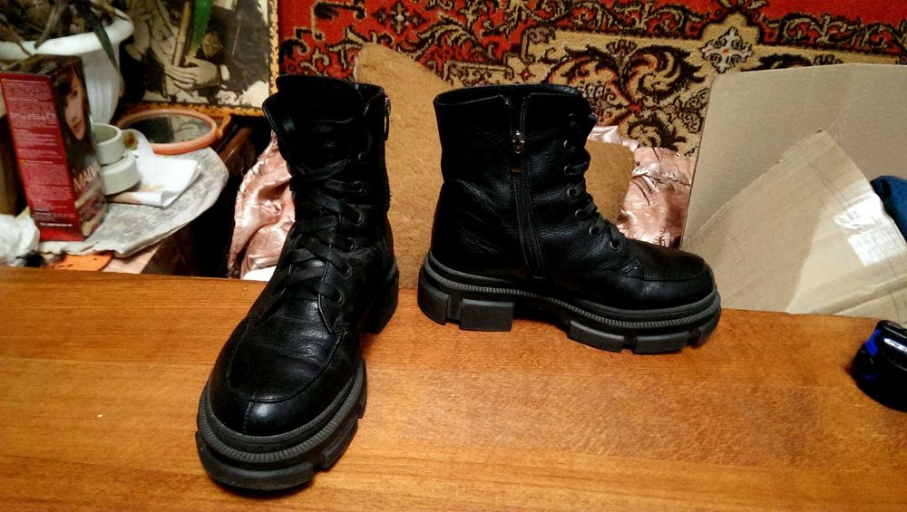 Прочные ботинки на масивной подошве EL PASSO 37 размер в хорошем сост.