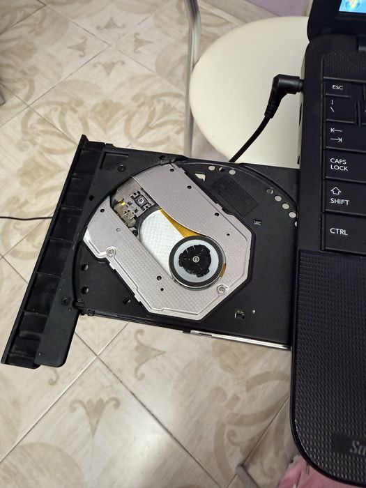 Б/в Ноутбук Toshiba Satellite C850 15.6" 1366x768