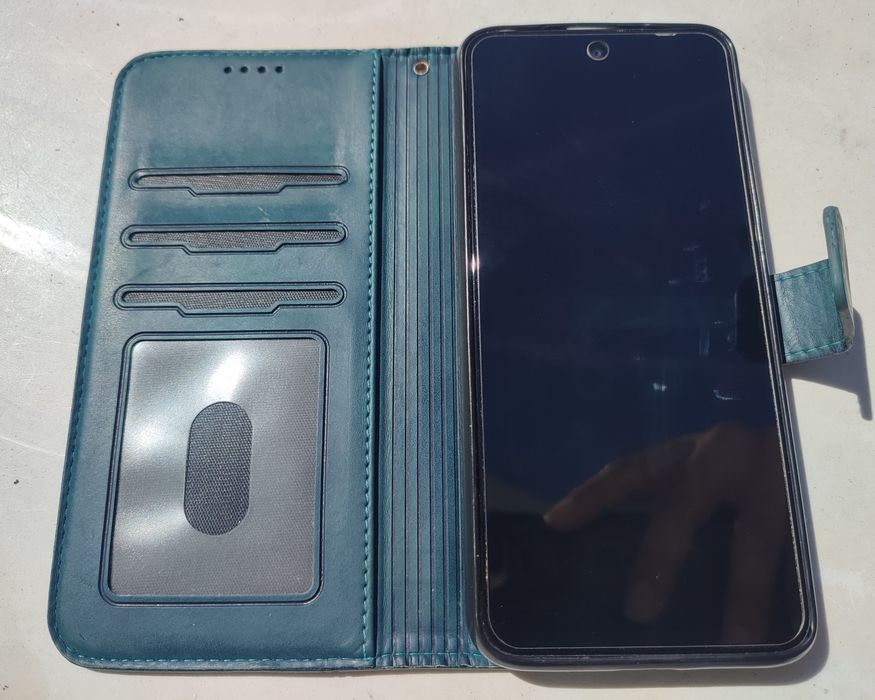 Redmi 10 como novo, processador mediatek helio  g 88 ram 4+2 GB com menos de 1 mês de uso, e capa incluida.